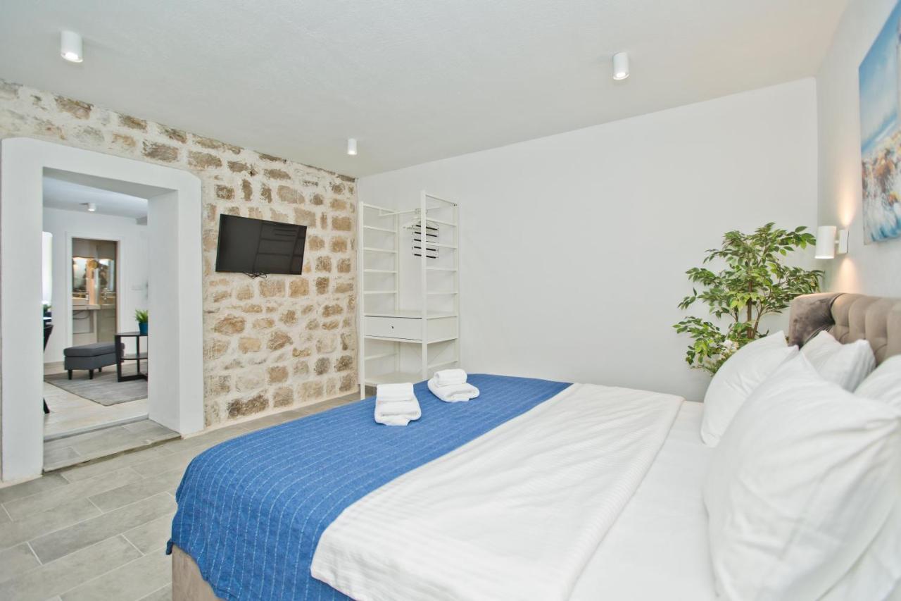 Apartment And Studios Happy Place Hvar Town Dış mekan fotoğraf
